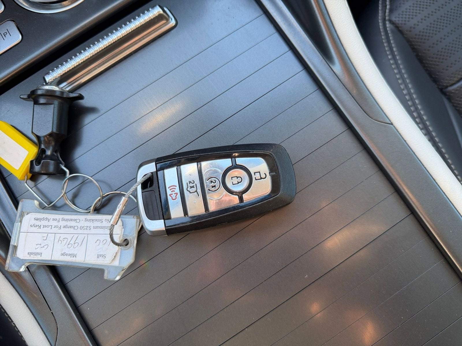 Thumbnail: 2024 Lincoln Nautilus - 23