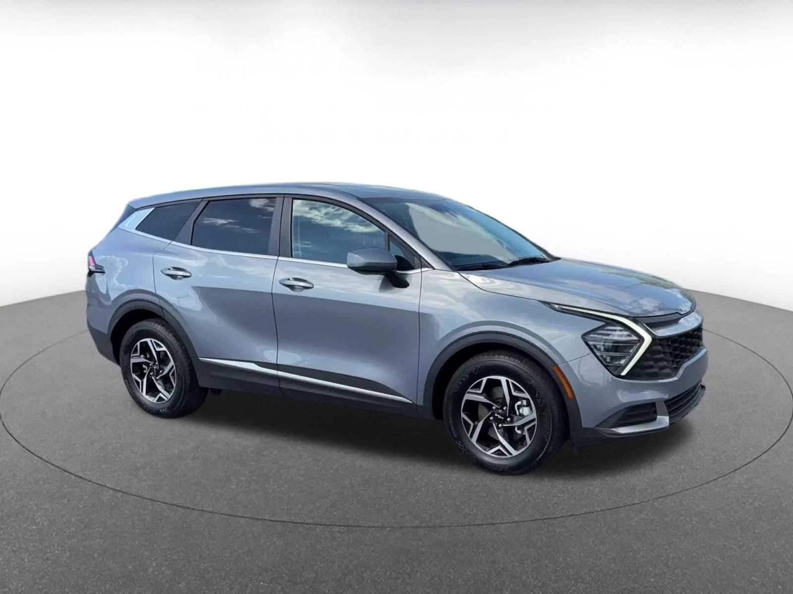 Thumbnail: 2025 Kia Sportage - 2