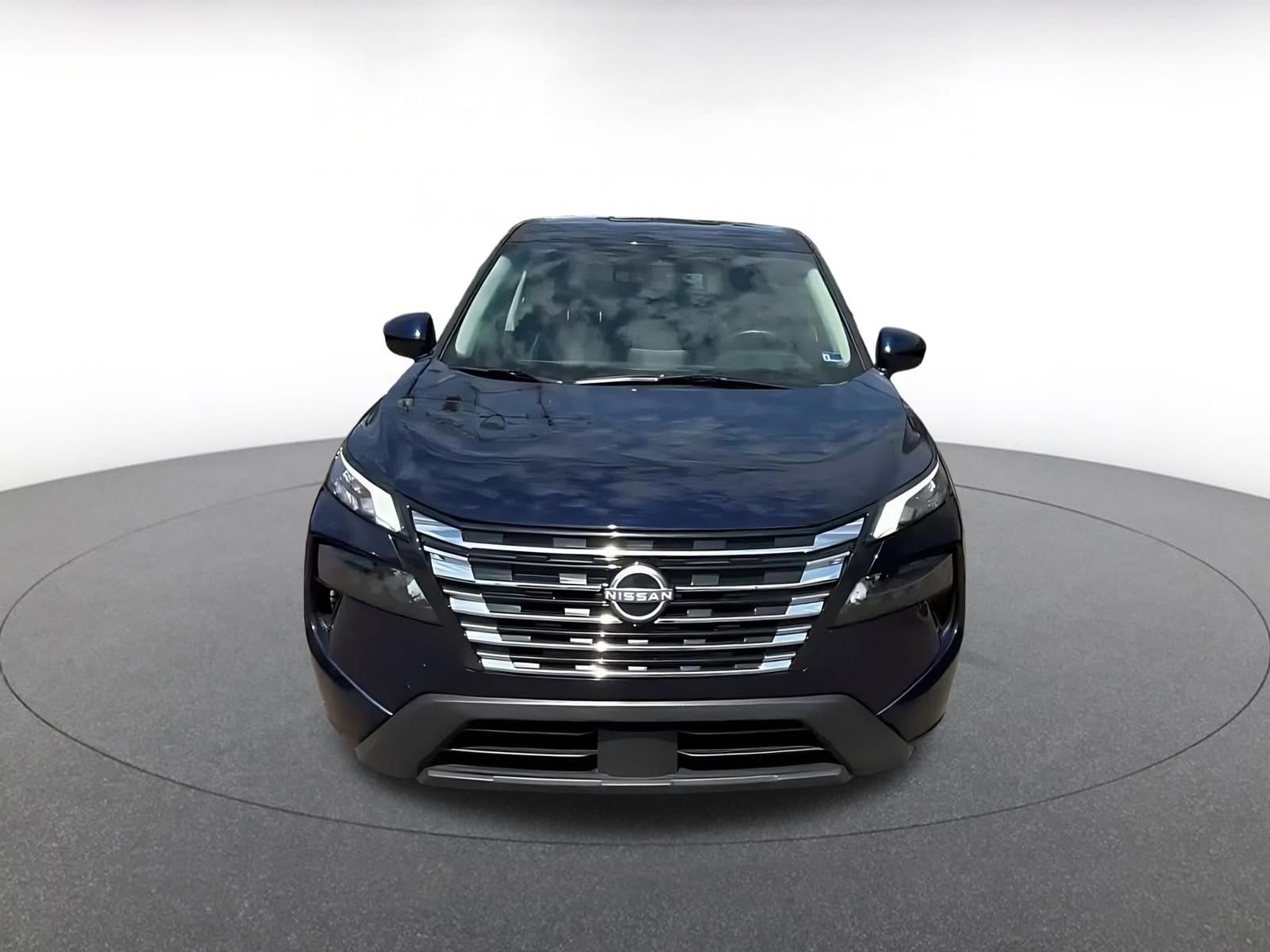 Thumbnail: 2026 Nissan Rogue - 4