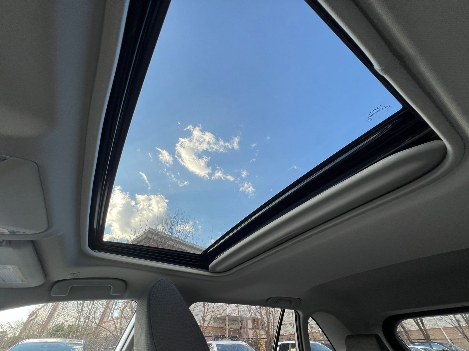 Thumbnail: 2025 Toyota RAV4 - 30