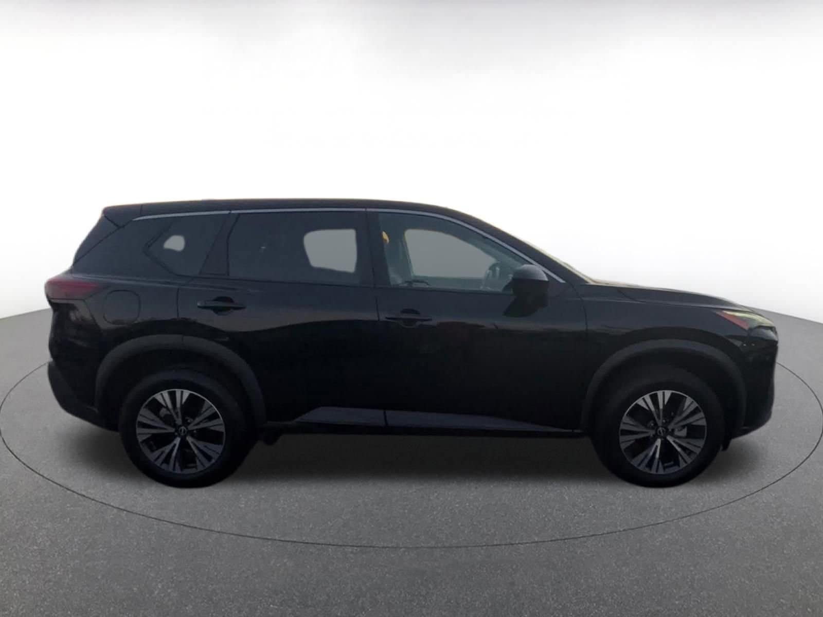 Thumbnail: 2023 Nissan Rogue - 16