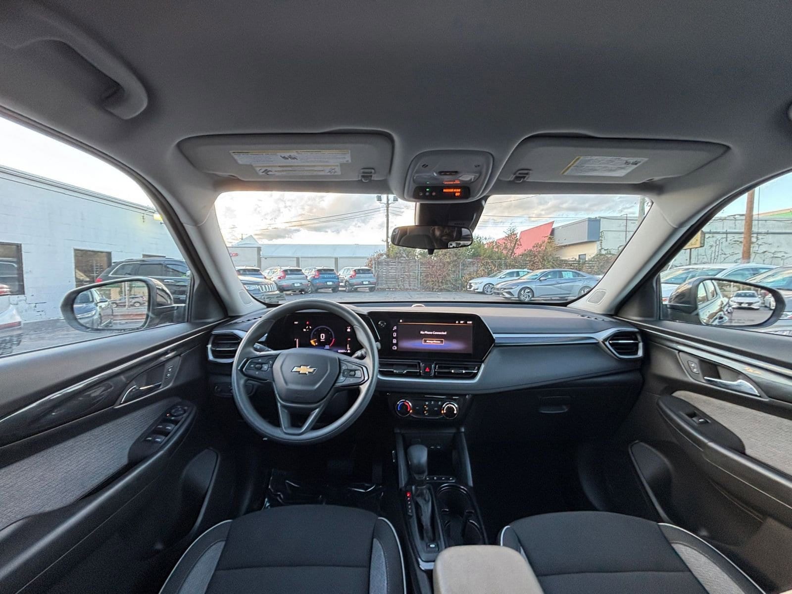 Thumbnail: 2025 Chevrolet TrailBlazer - 31