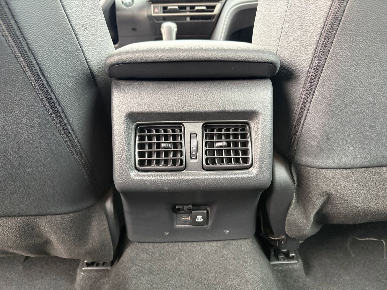 Thumbnail: 2025 Toyota Camry - 24