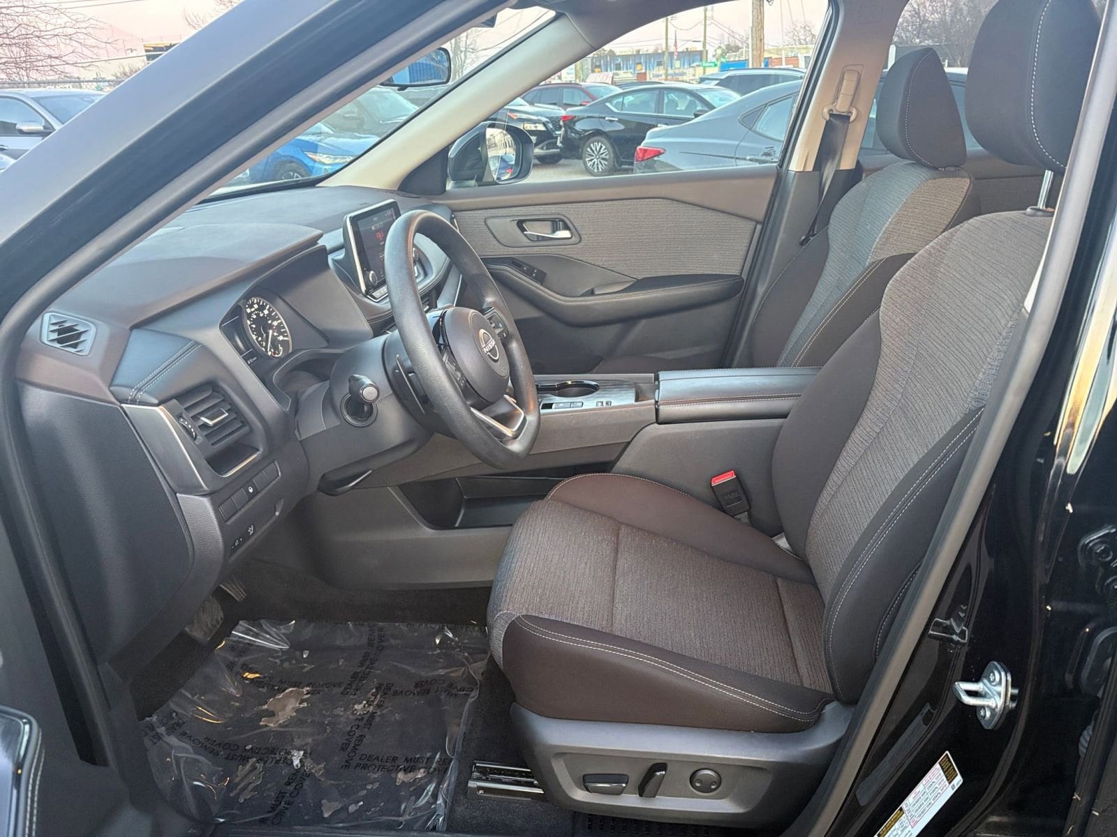 Thumbnail: 2023 Nissan Rogue - 28