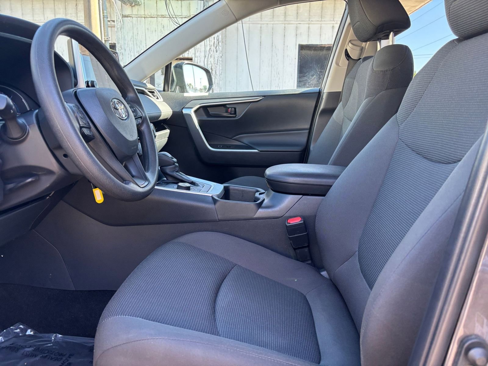 Thumbnail: 2025 Toyota RAV4 - 25