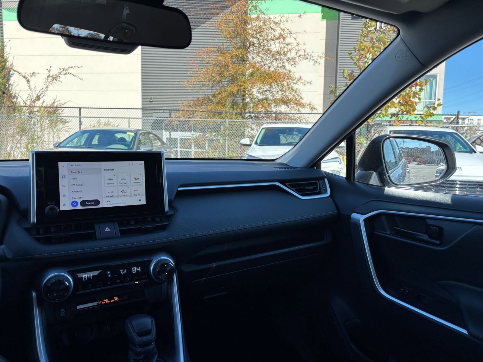 Thumbnail: 2025 Toyota RAV4 - 34