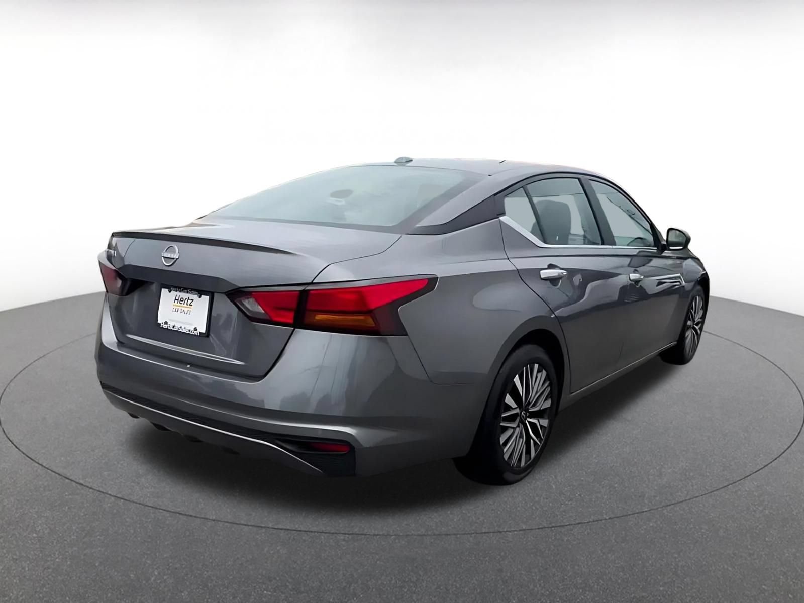 Thumbnail: 2025 Nissan Altima - 15