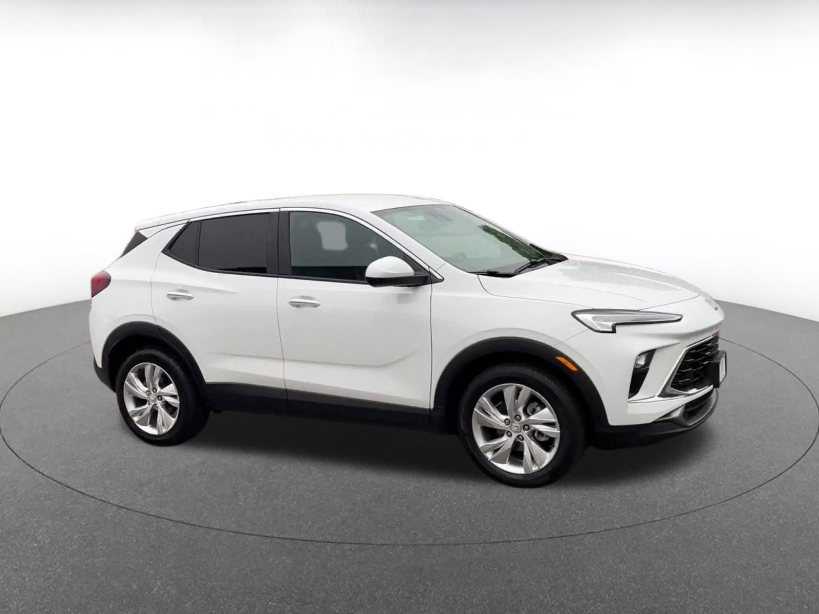 Thumbnail: 2025 Buick Encore GX - 2