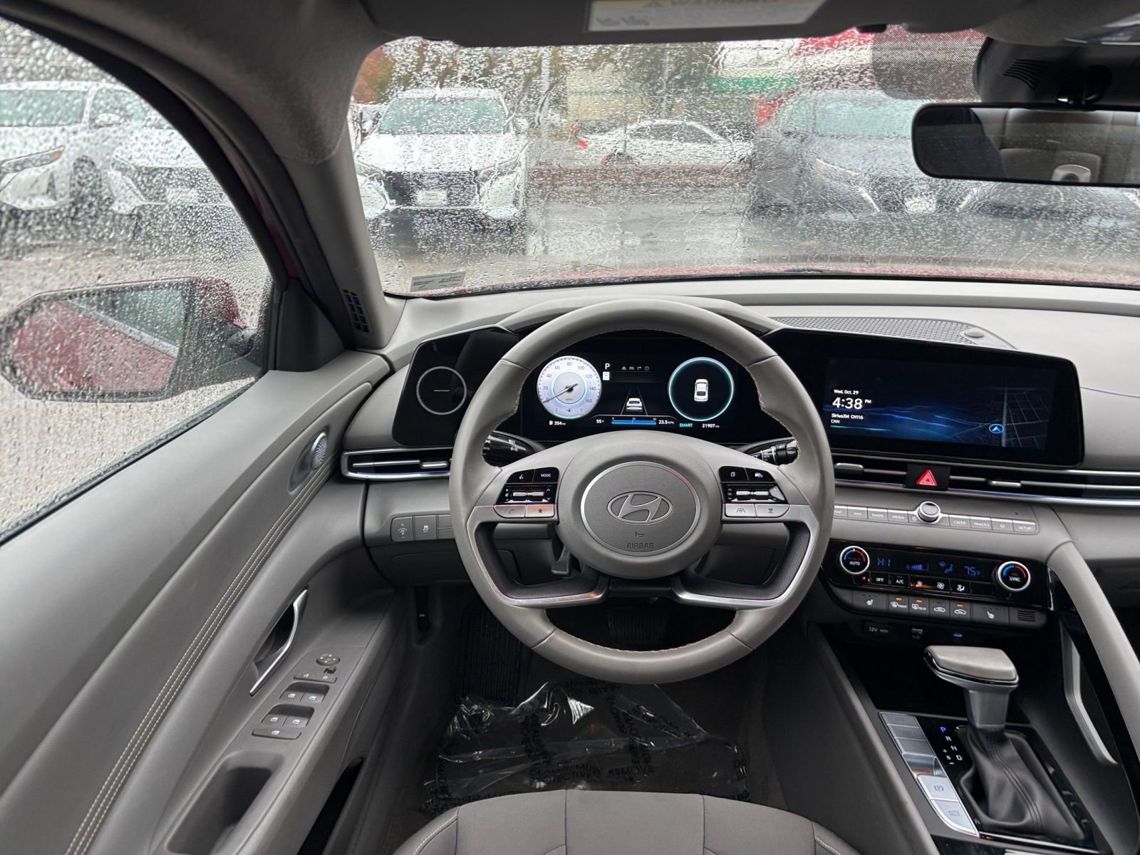 Thumbnail: 2025 Hyundai Elantra - 32