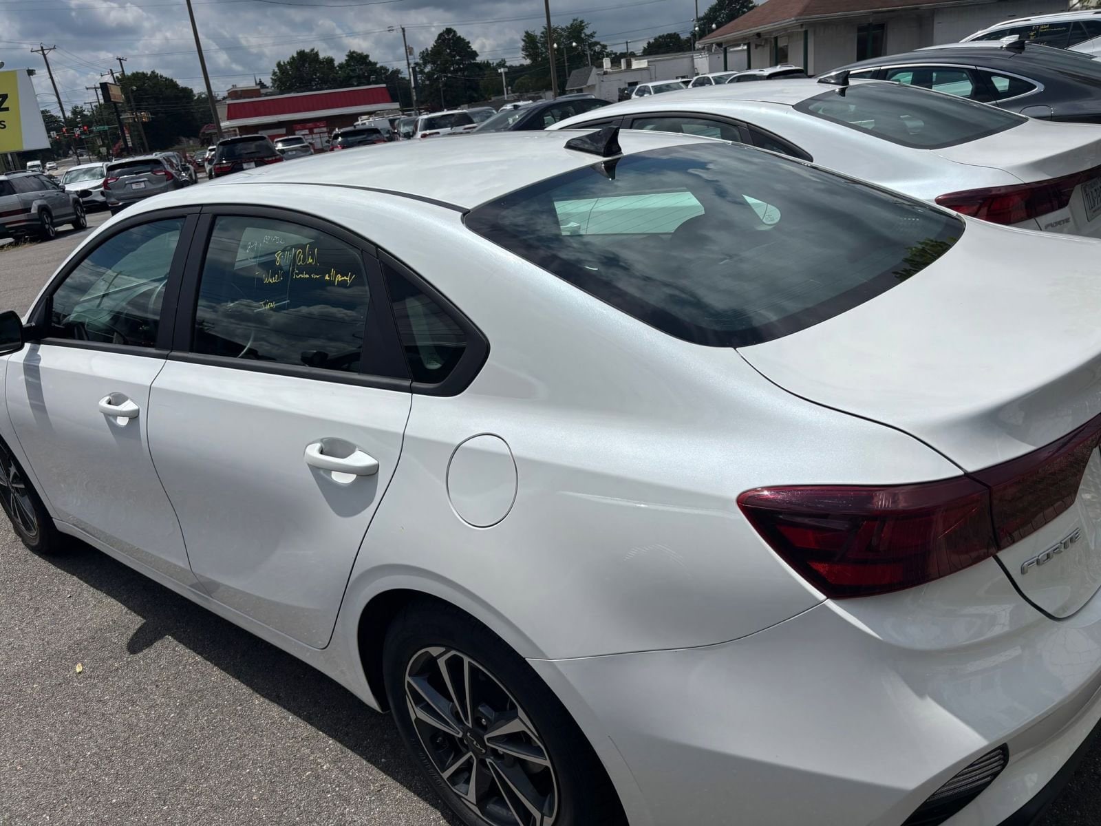 Thumbnail: 2024 Kia Forte - 5