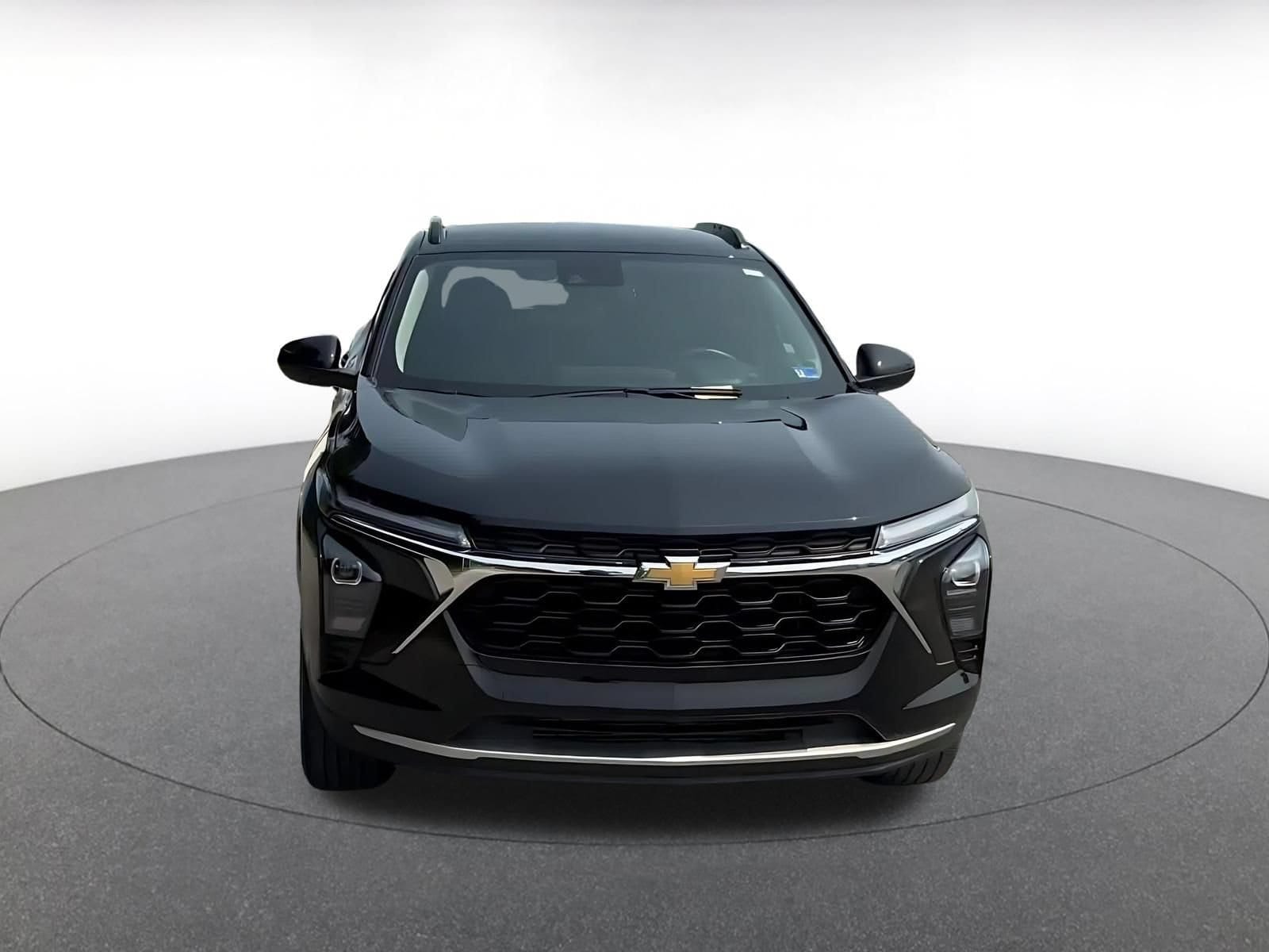 Thumbnail: 2025 Chevrolet Trax - 4