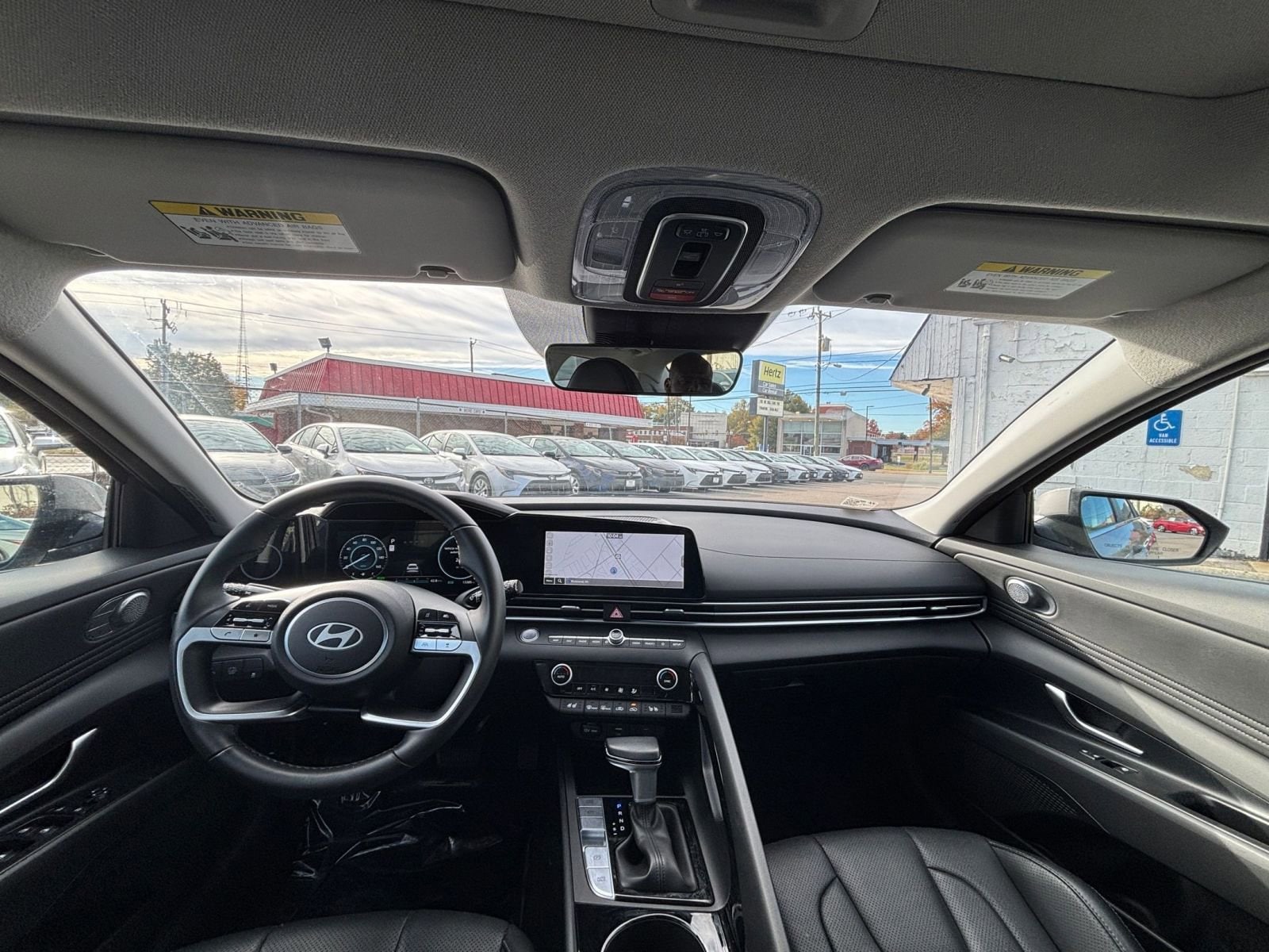 Thumbnail: 2025 Hyundai Elantra - 32