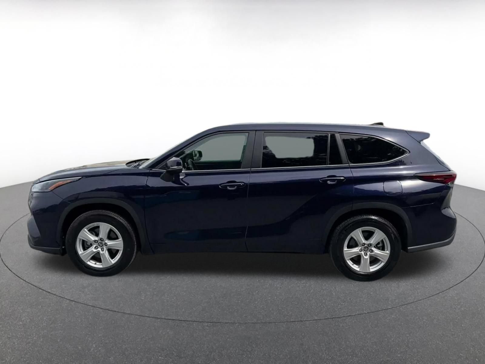 Thumbnail: 2025 Toyota Highlander - 8