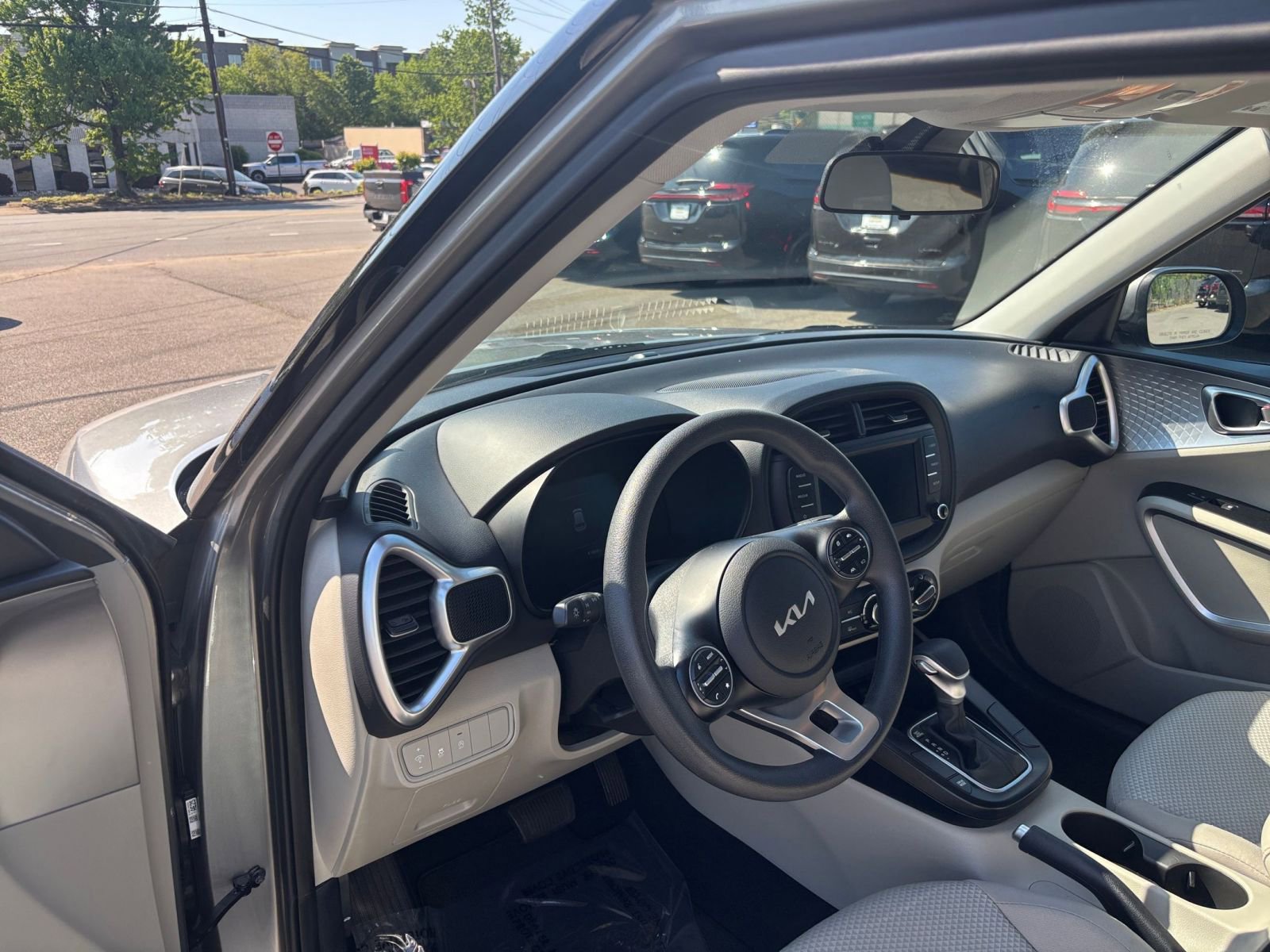 Thumbnail: 2025 Kia Soul - 32