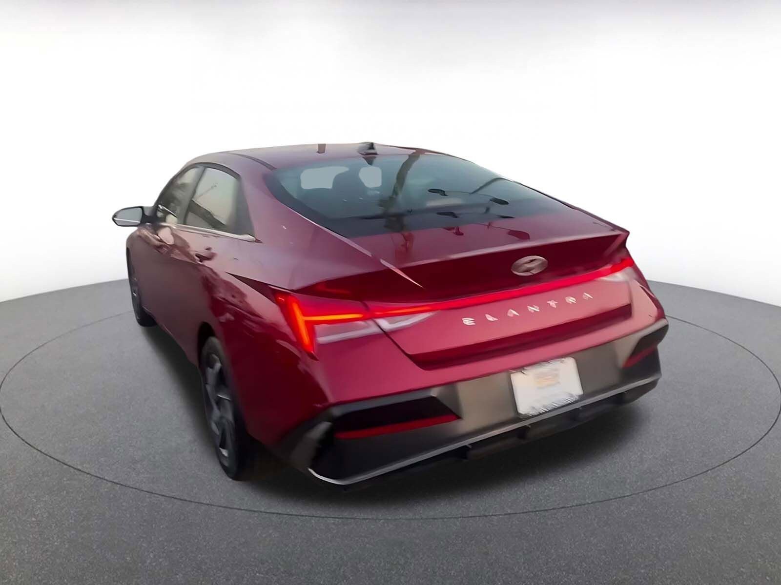 Thumbnail: 2025 Hyundai Elantra - 11