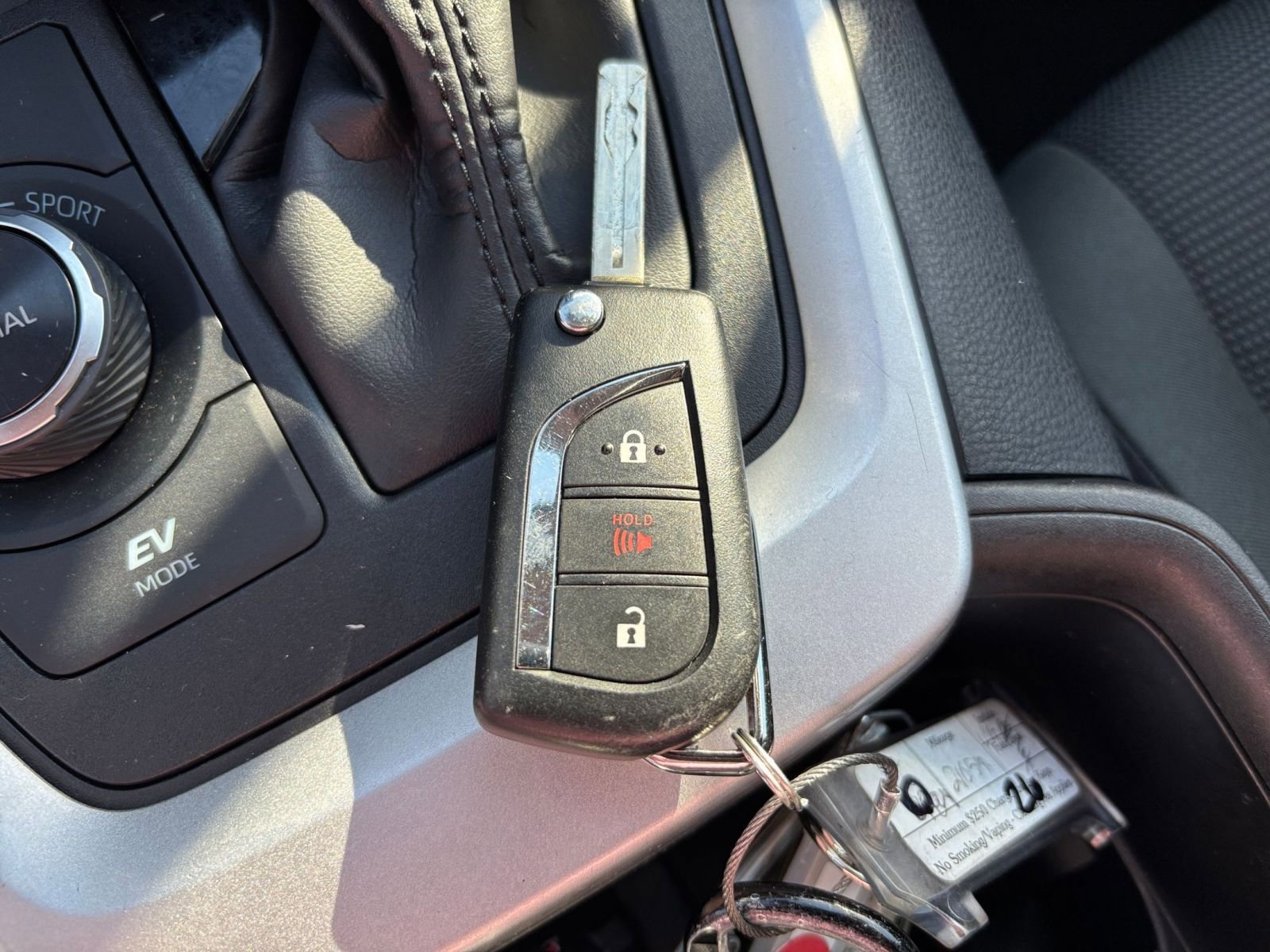 Thumbnail: 2025 Toyota RAV4 - 22