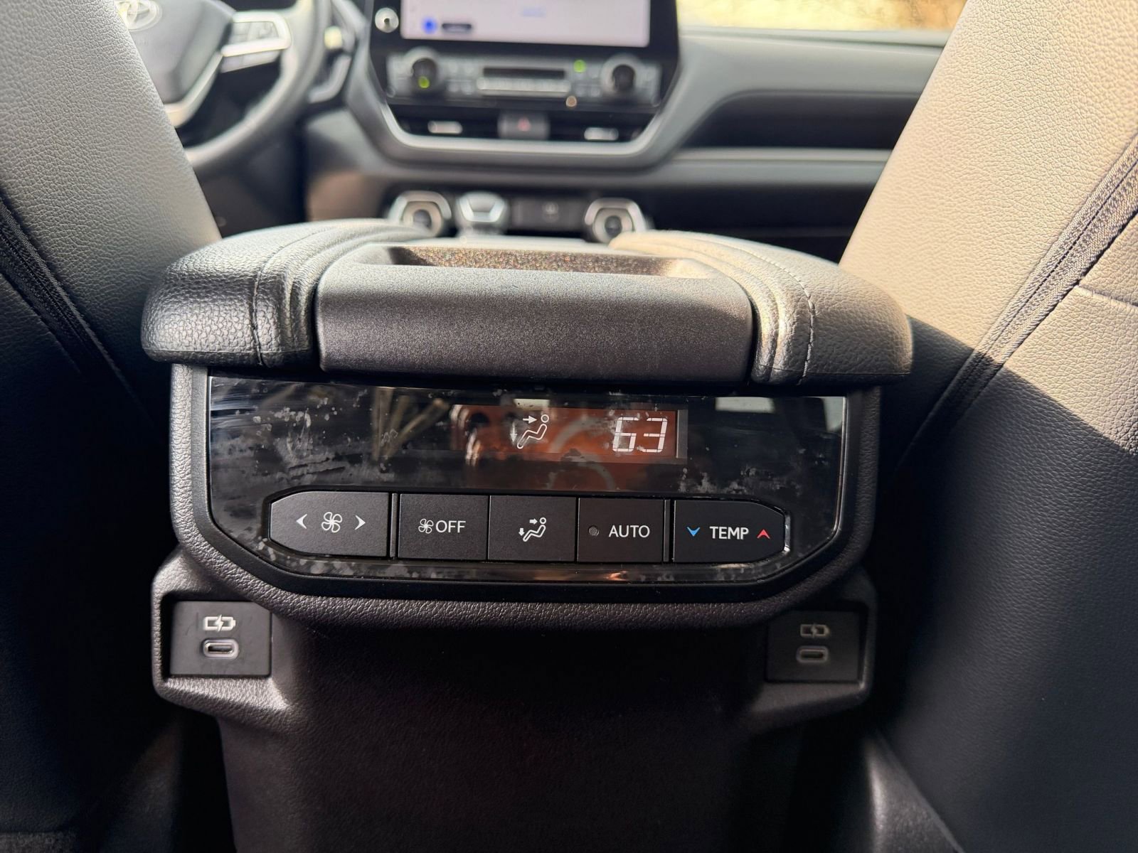 Thumbnail: 2025 Toyota Grand Highlander - 25