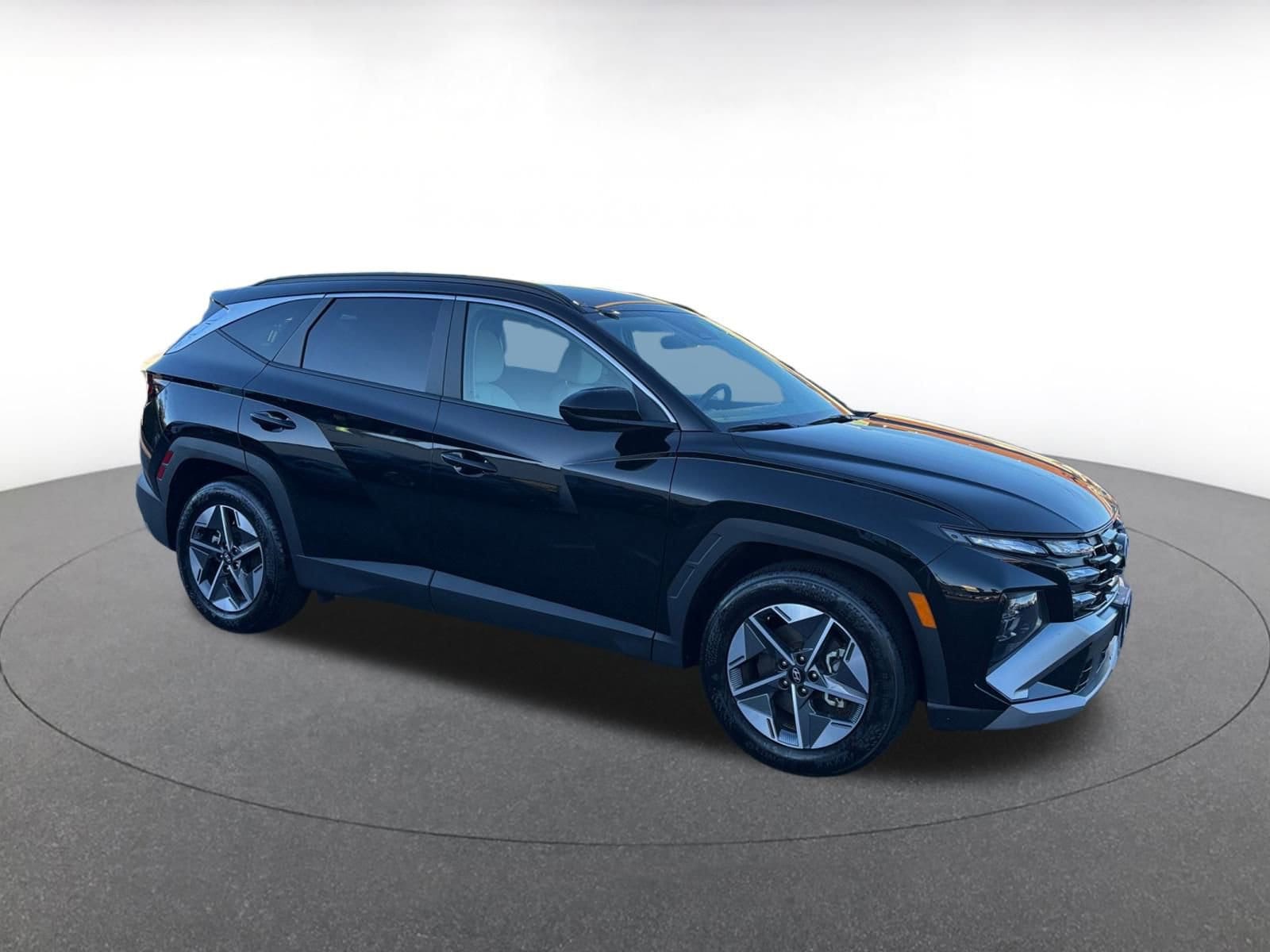Thumbnail: 2025 Hyundai Tucson - 1