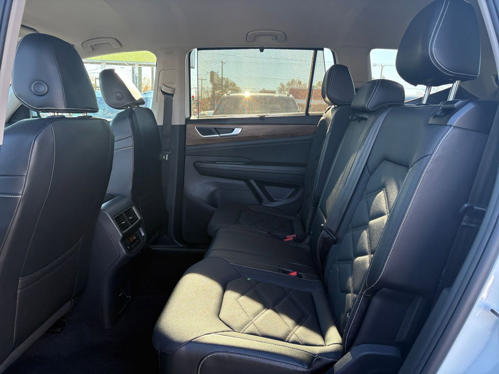 Thumbnail: 2025 Volkswagen Atlas - 25