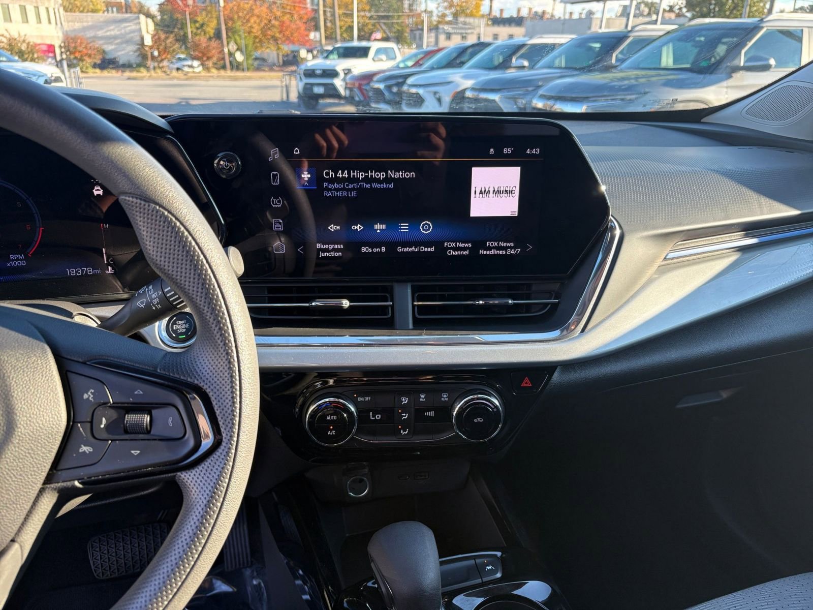 Thumbnail: 2025 Chevrolet Trax - 18