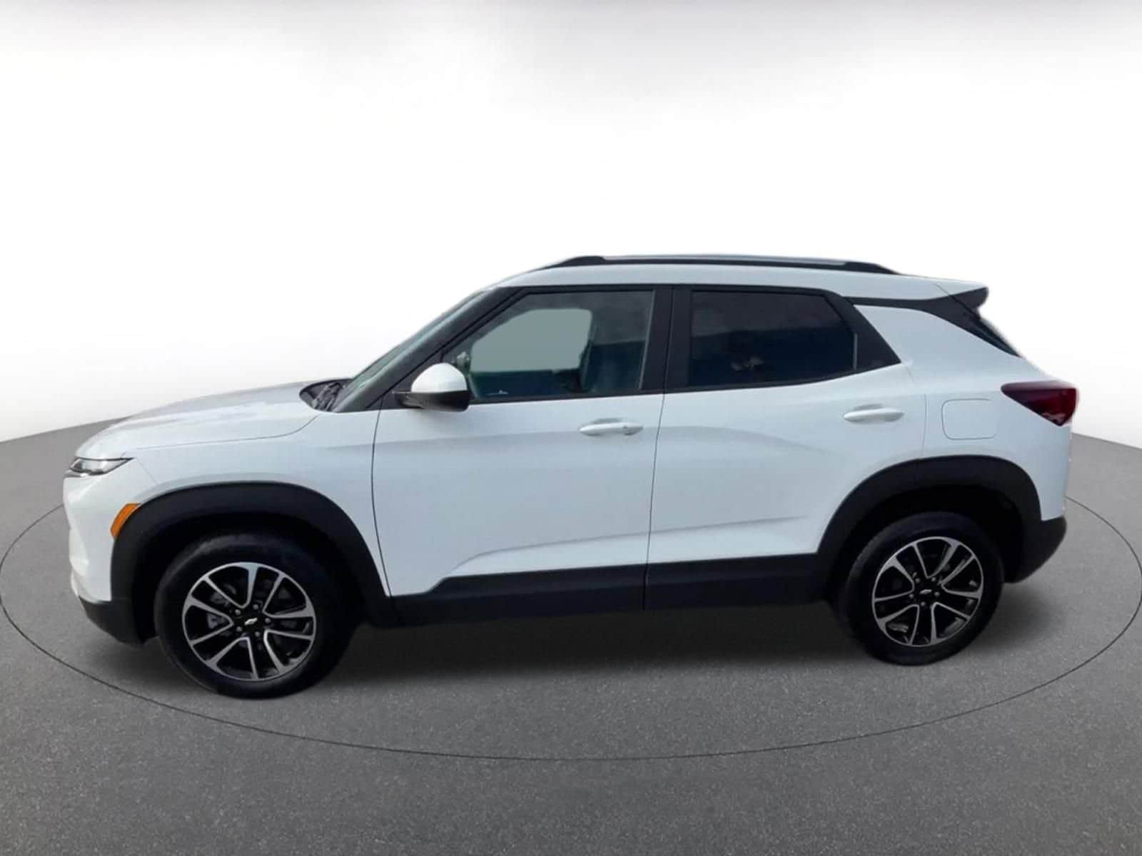 Thumbnail: 2025 Chevrolet TrailBlazer - 9