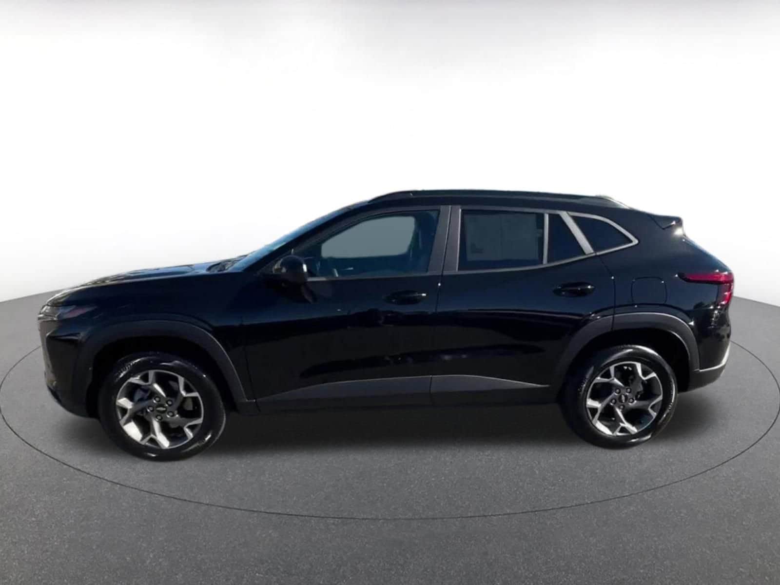 Thumbnail: 2025 Chevrolet Trax - 9