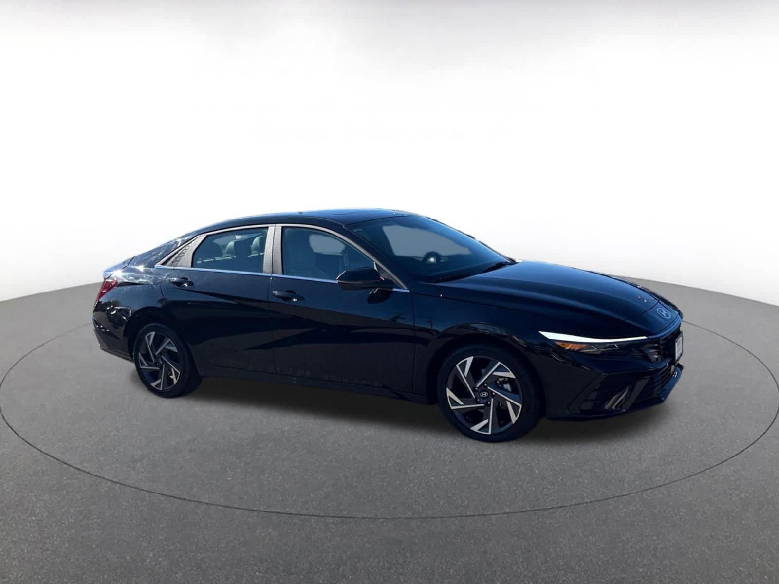 Thumbnail: 2025 Hyundai Elantra - 1