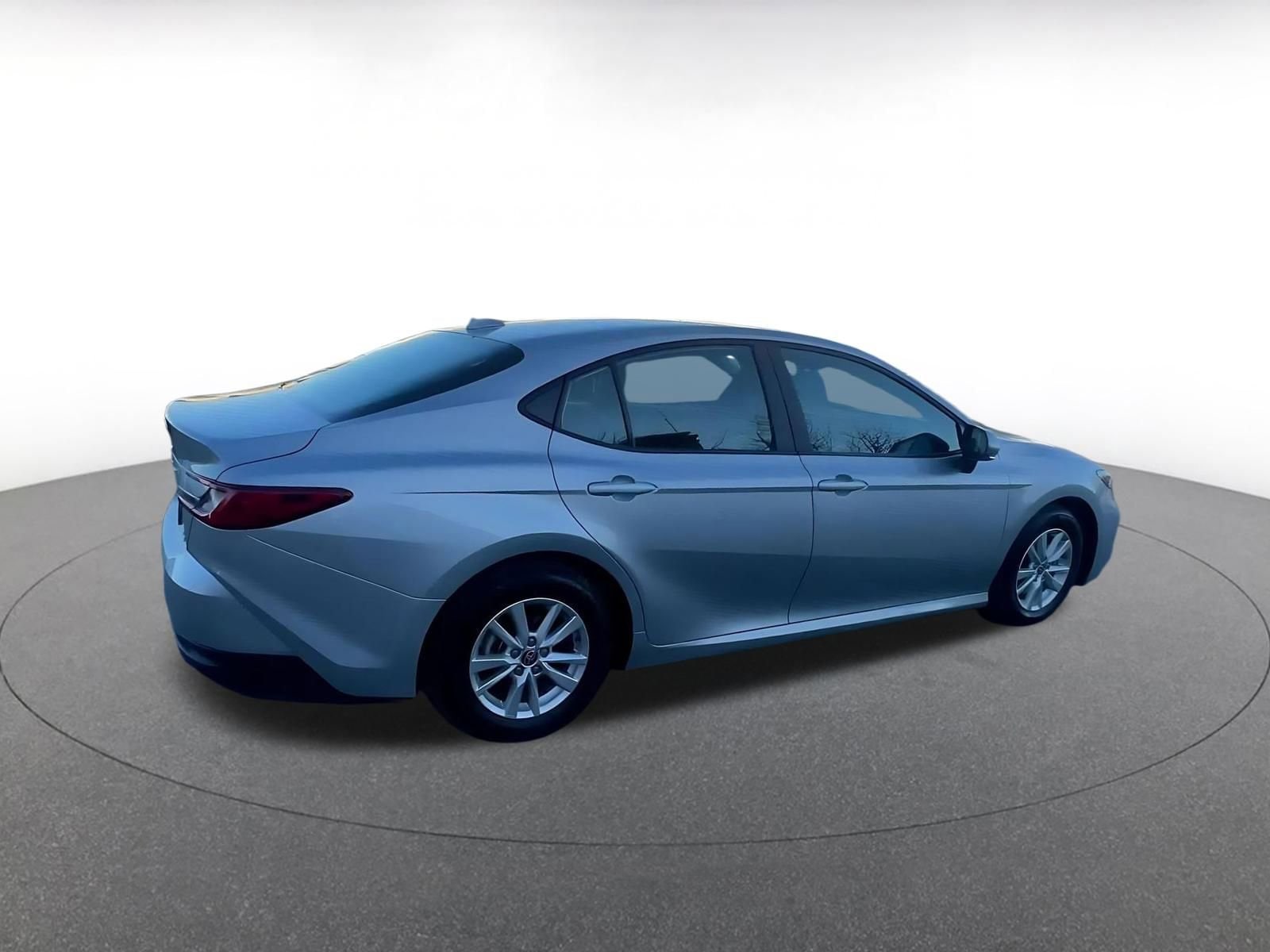 Thumbnail: 2025 Toyota Camry - 15