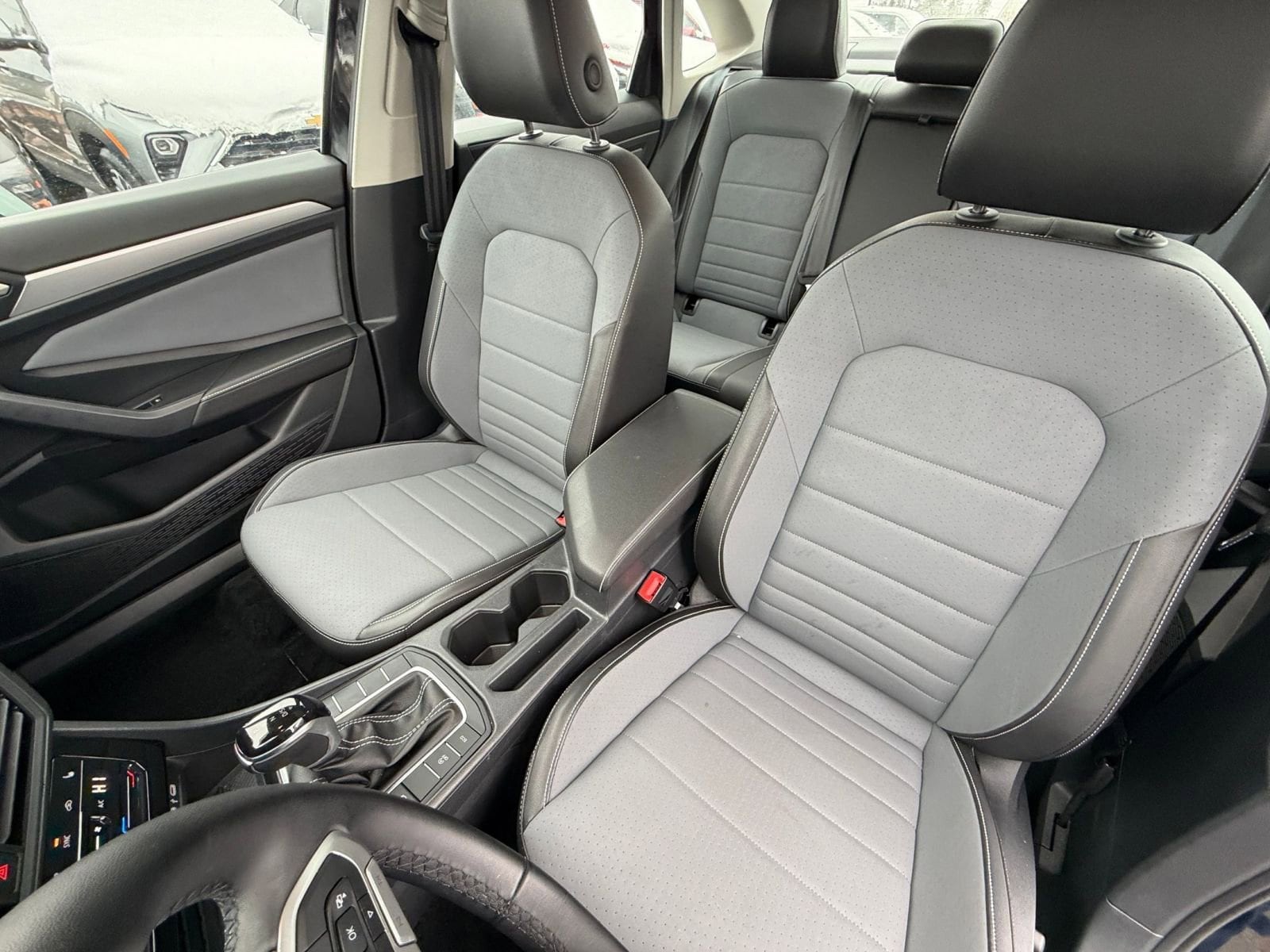 Thumbnail: 2025 Volkswagen Jetta - 35