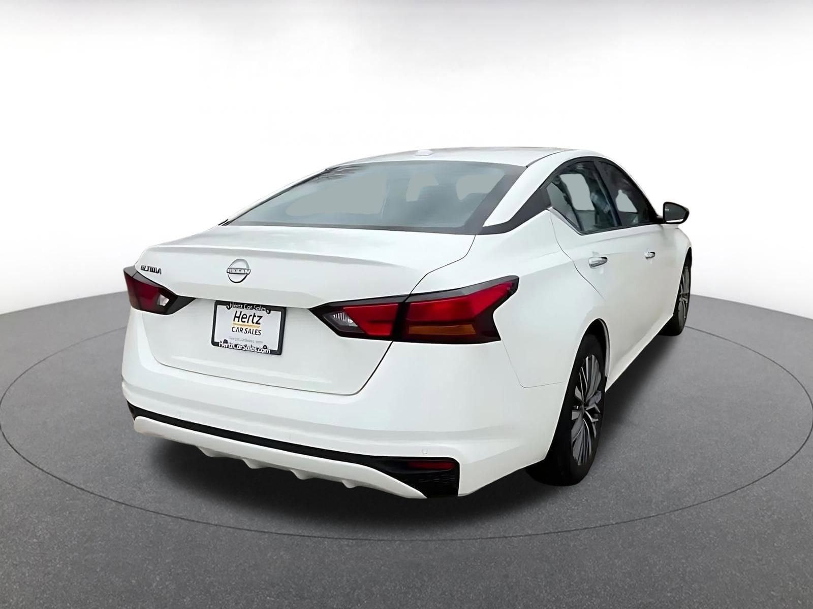 Thumbnail: 2025 Nissan Altima - 14