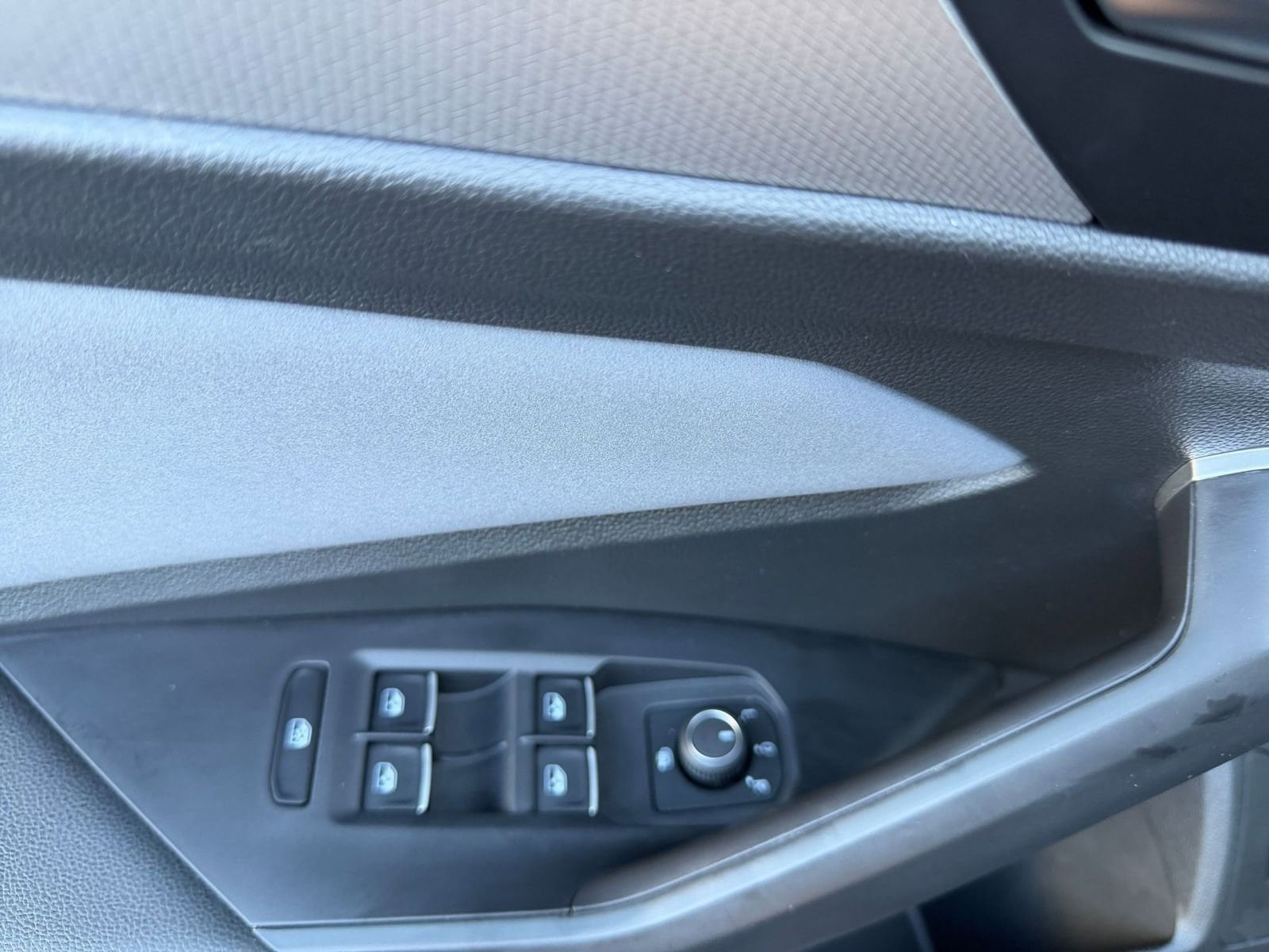 Thumbnail: 2025 Volkswagen Jetta - 18