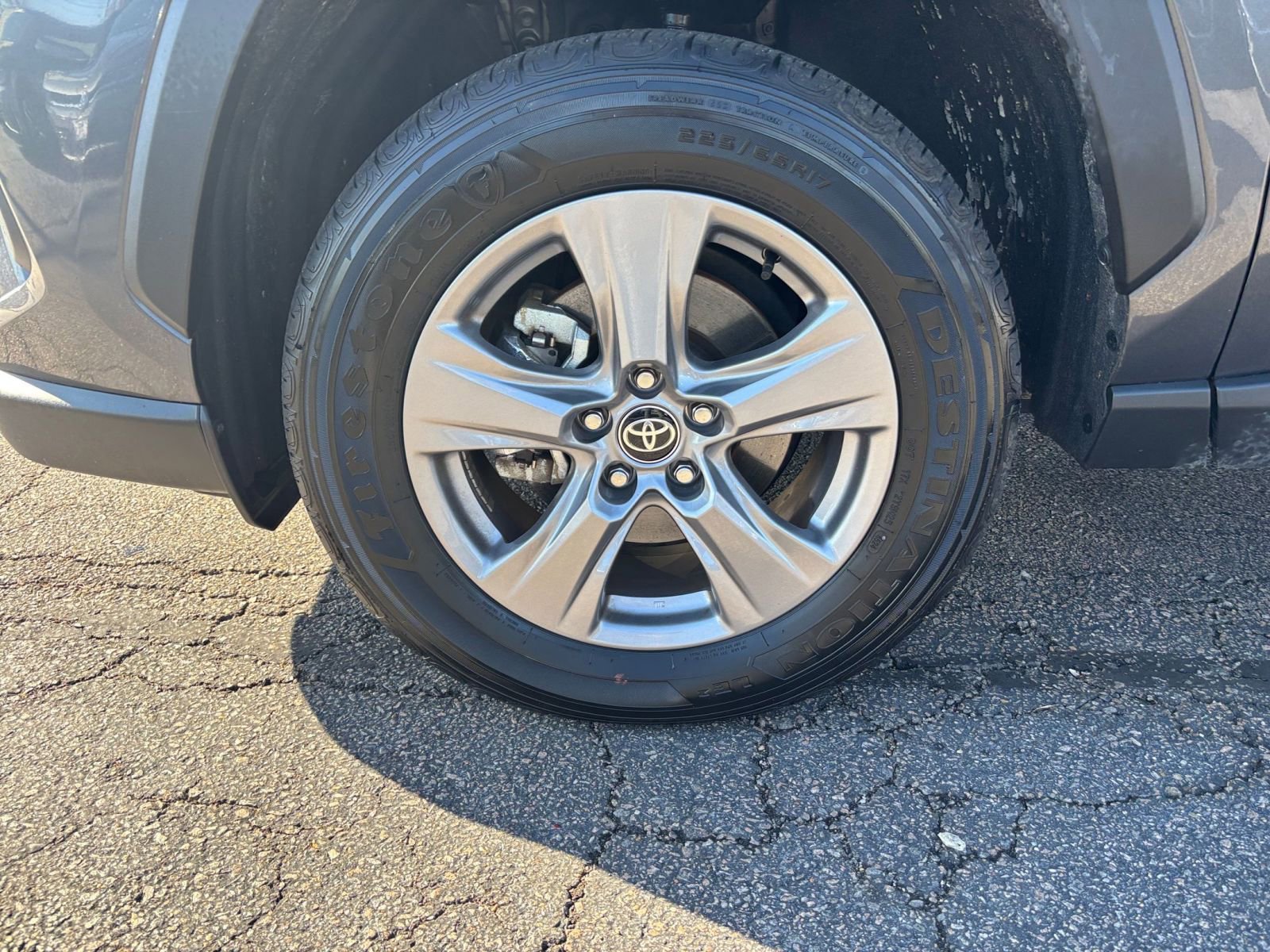 Thumbnail: 2025 Toyota RAV4 - 29