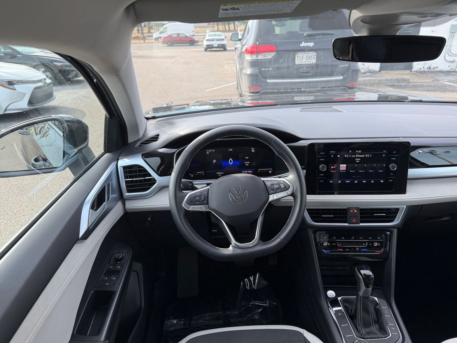 Thumbnail: 2025 Volkswagen Taos - 34