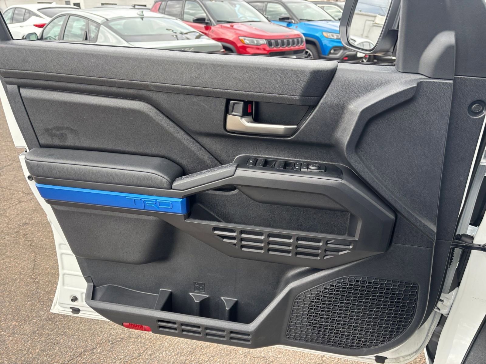 Thumbnail: 2025 Toyota Tacoma - 18