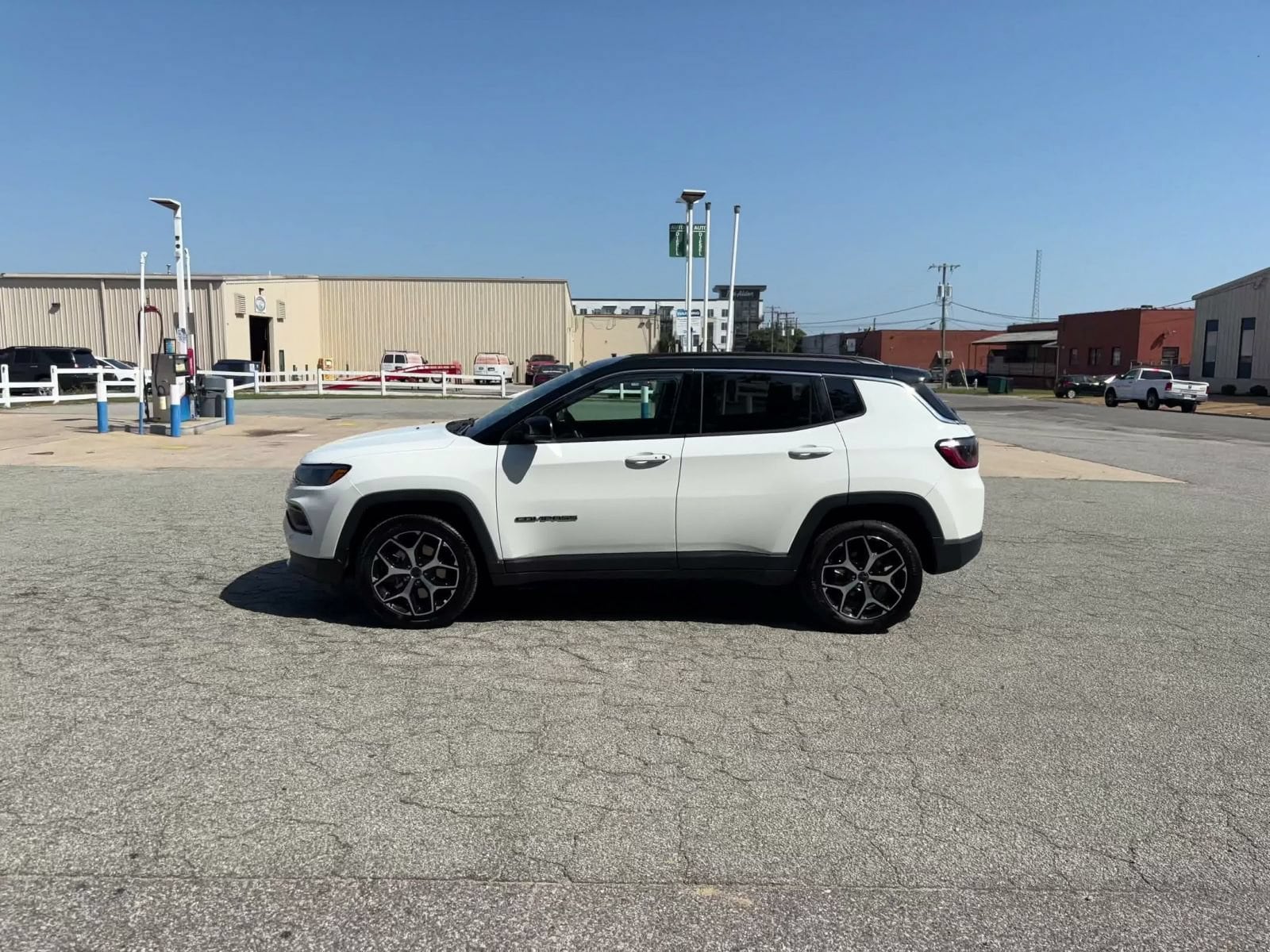 Thumbnail: 2025 Jeep Compass - 8