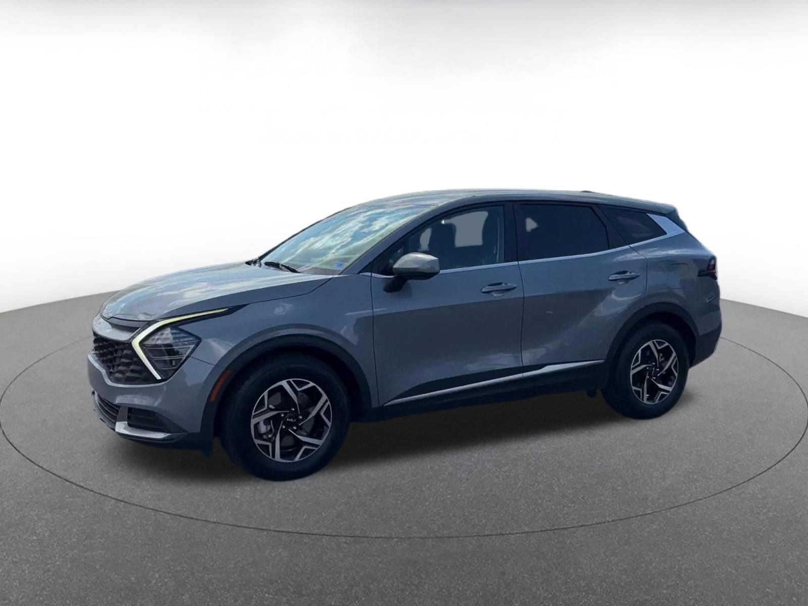 Thumbnail: 2025 Kia Sportage - 8