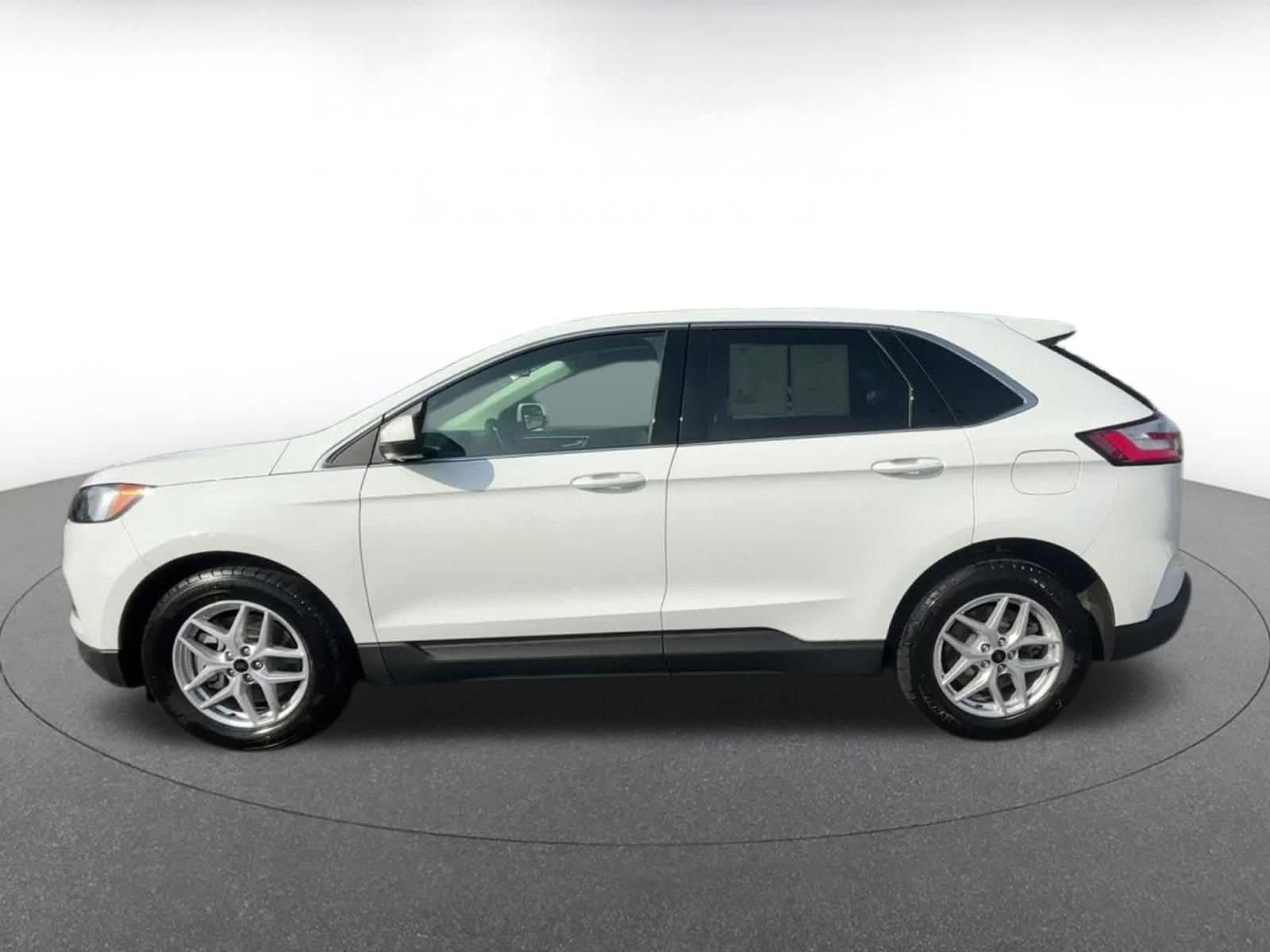 2024 Ford Edge SEL 8