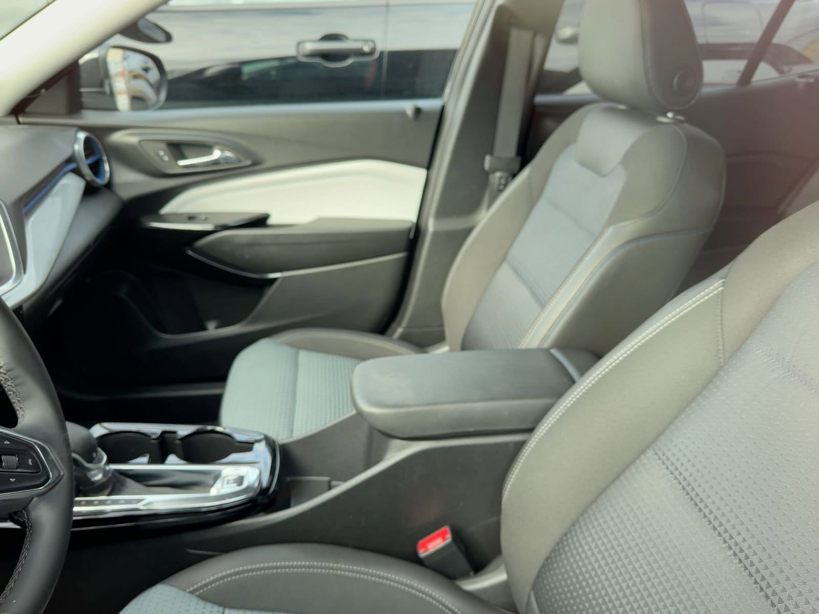 Thumbnail: 2025 Chevrolet Trax - 7