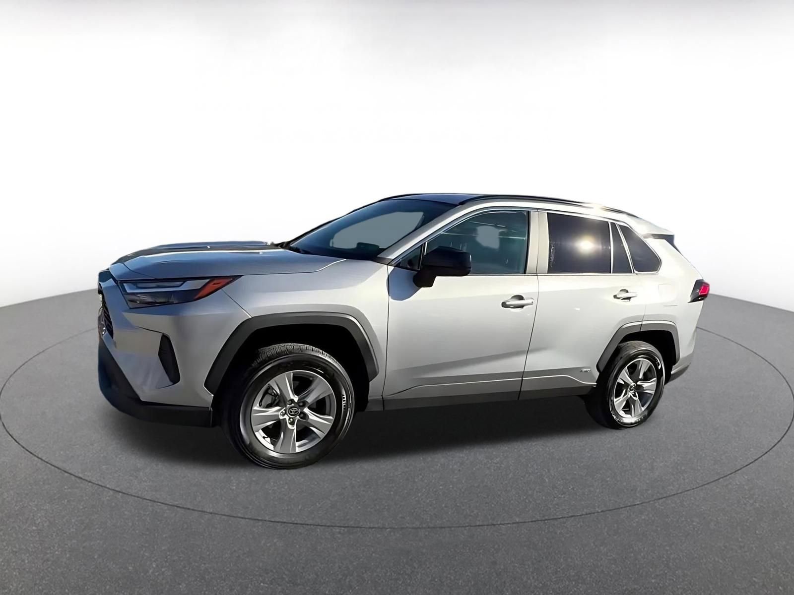 Thumbnail: 2025 Toyota RAV4 - 8