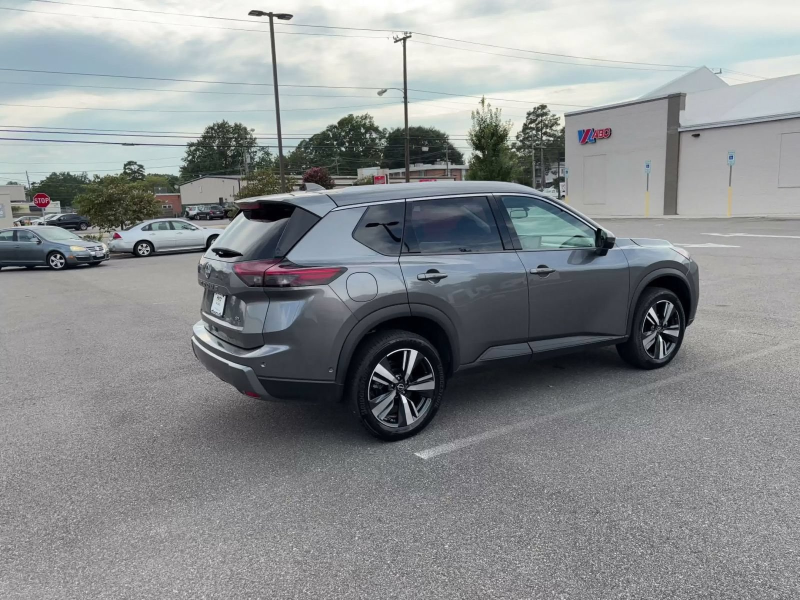 Thumbnail: 2026 Nissan Rogue - 14