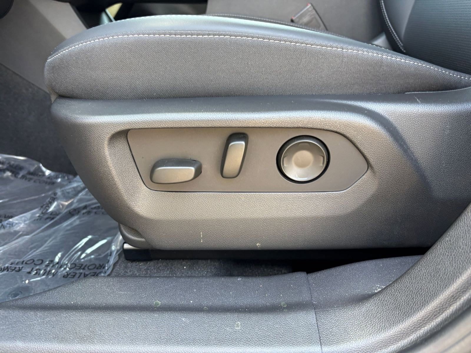 Thumbnail: 2024 Buick Envision - 23