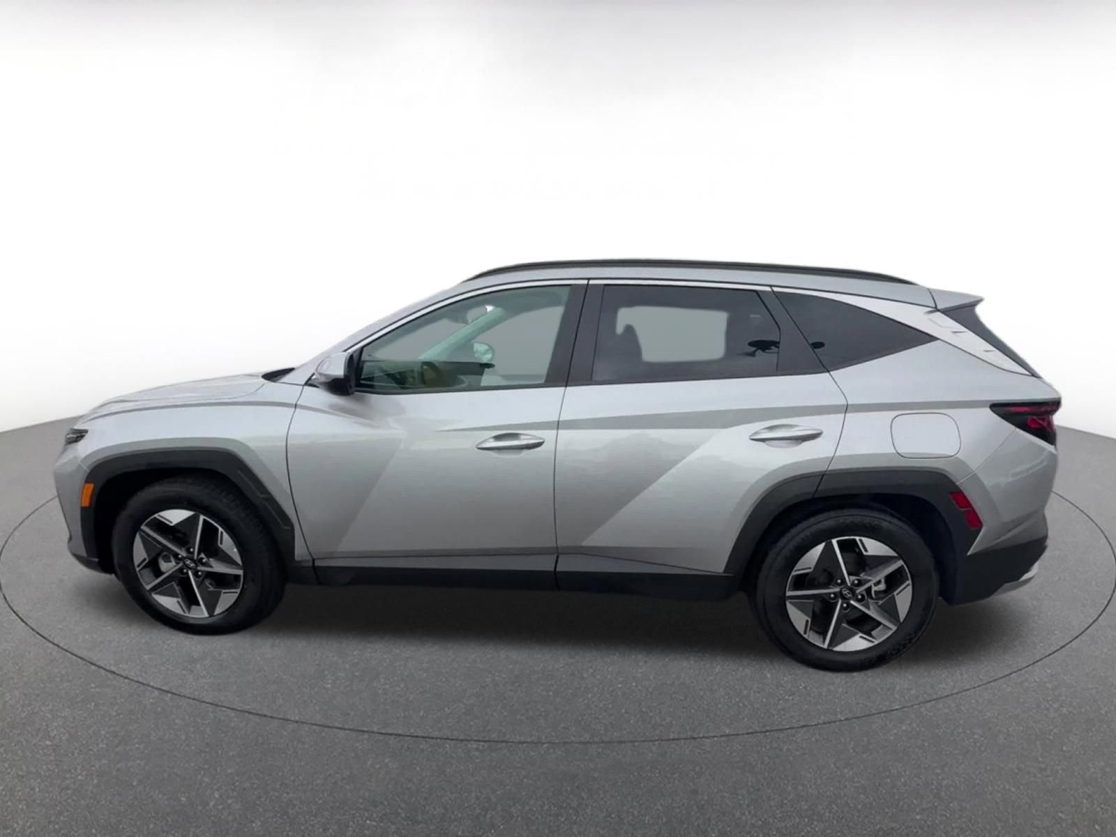 Thumbnail: 2025 Hyundai Tucson - 9