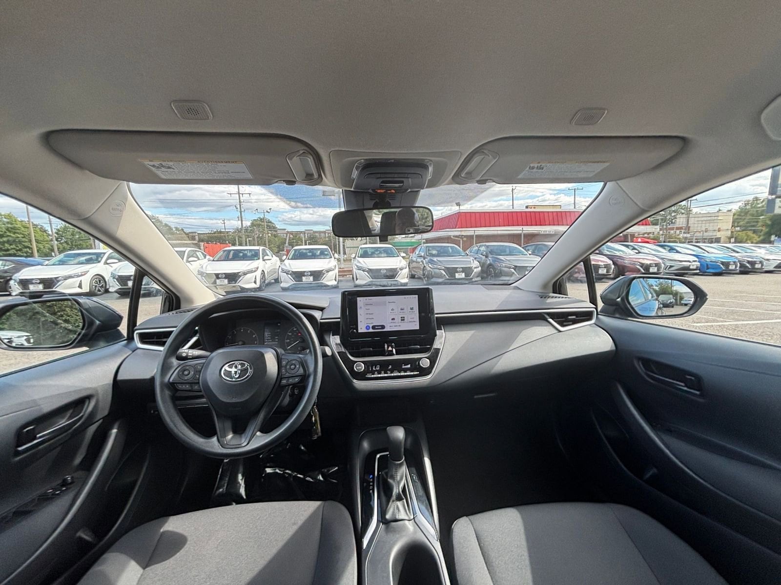 Thumbnail: 2024 Toyota Corolla - 31