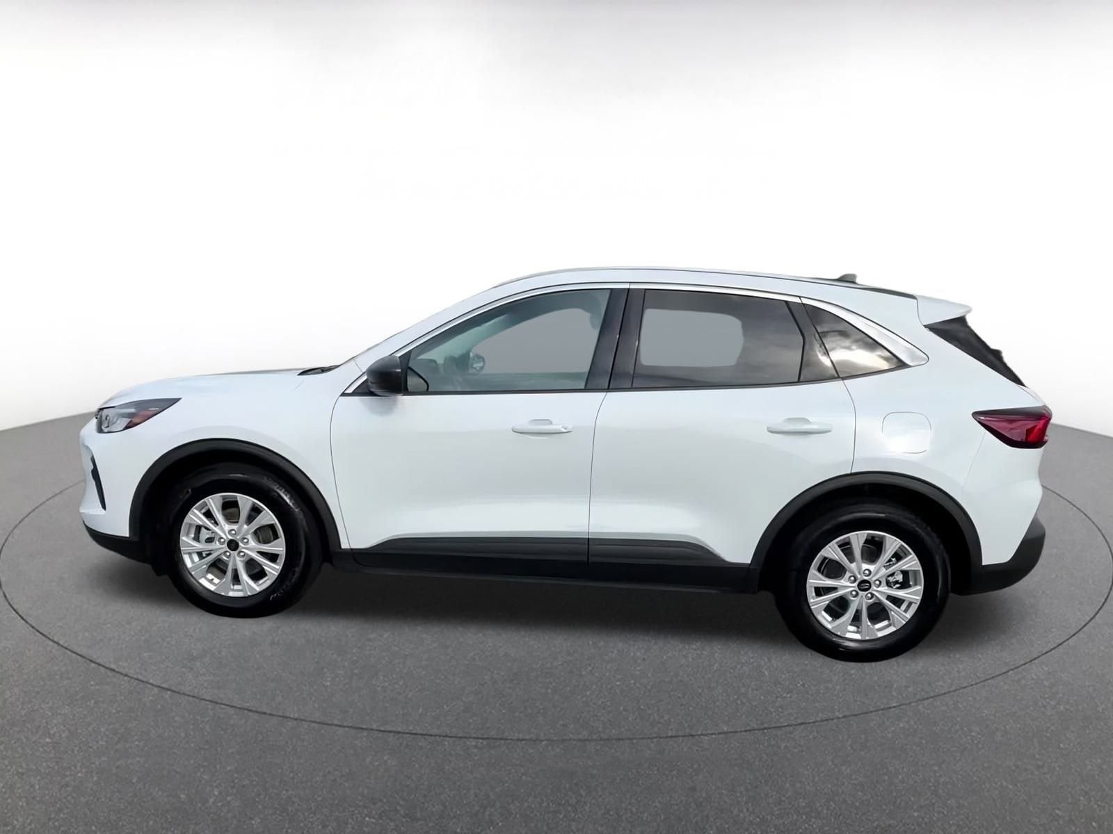 Thumbnail: 2024 Ford Escape - 9