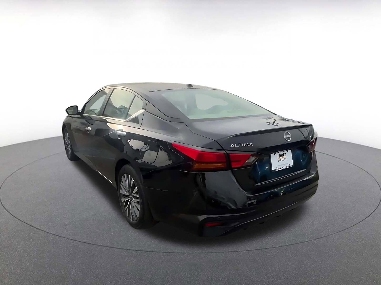 Thumbnail: 2025 Nissan Altima - 11