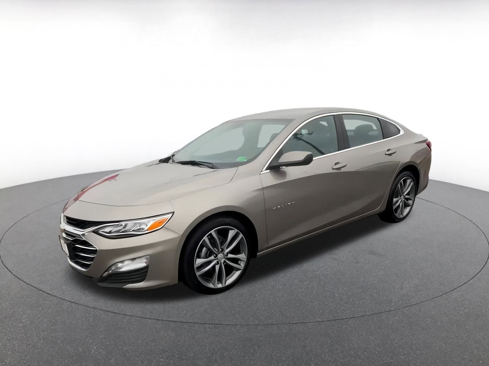Thumbnail: 2024 Chevrolet Malibu - 8