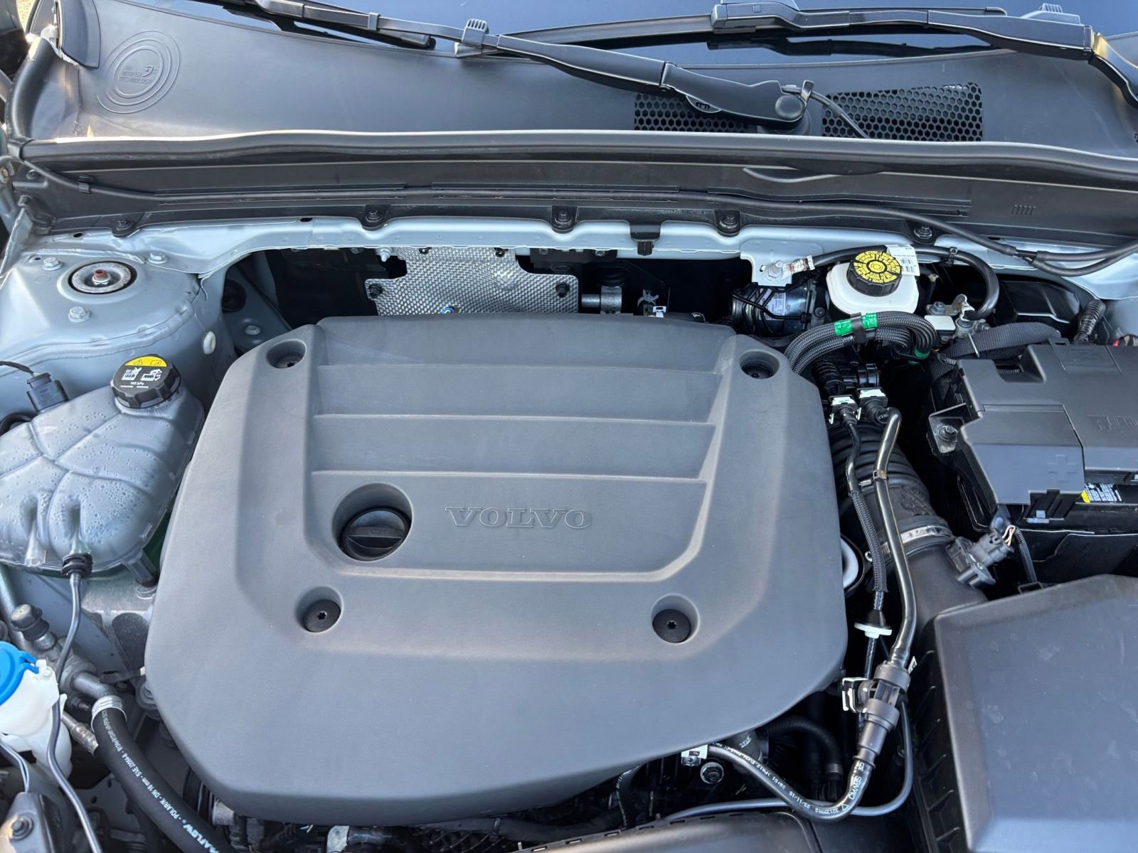 Thumbnail: 2024 Volvo XC40 - 32