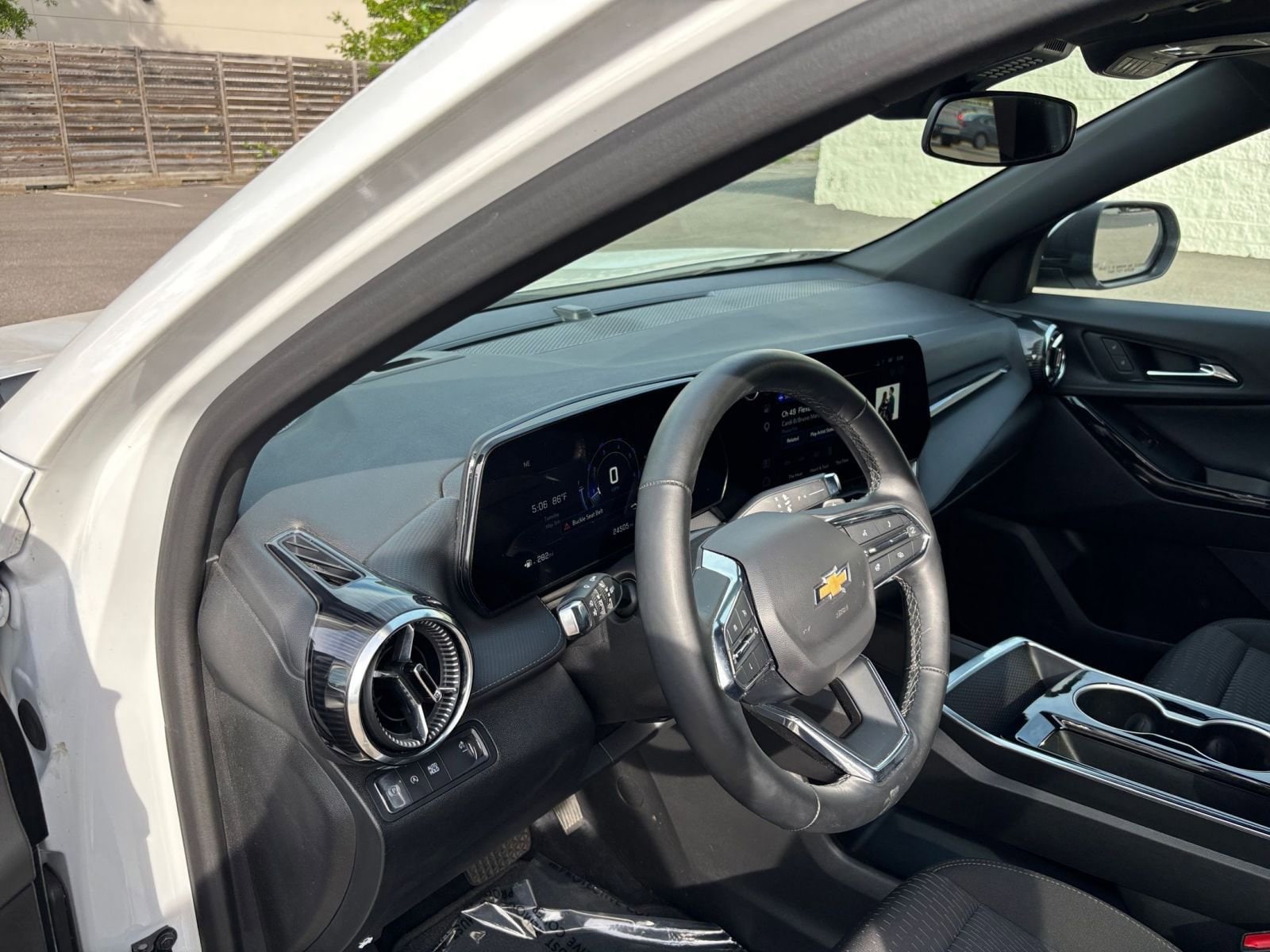 Thumbnail: 2025 Chevrolet Equinox - 35