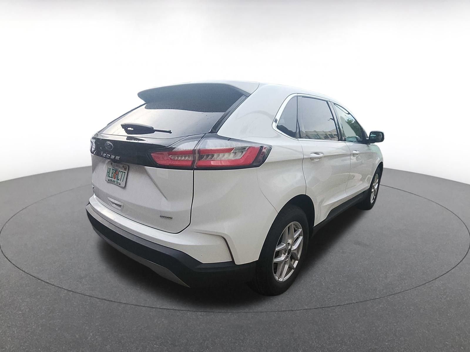2024 Ford Edge SEL 7