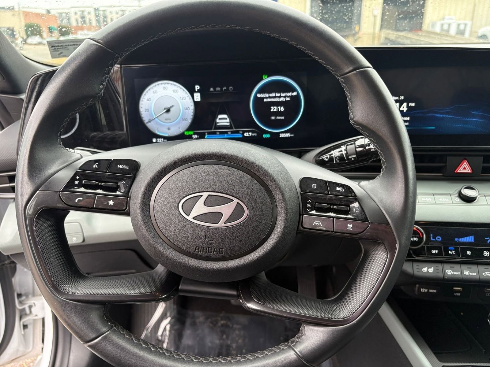 Thumbnail: 2025 Hyundai Elantra - 27